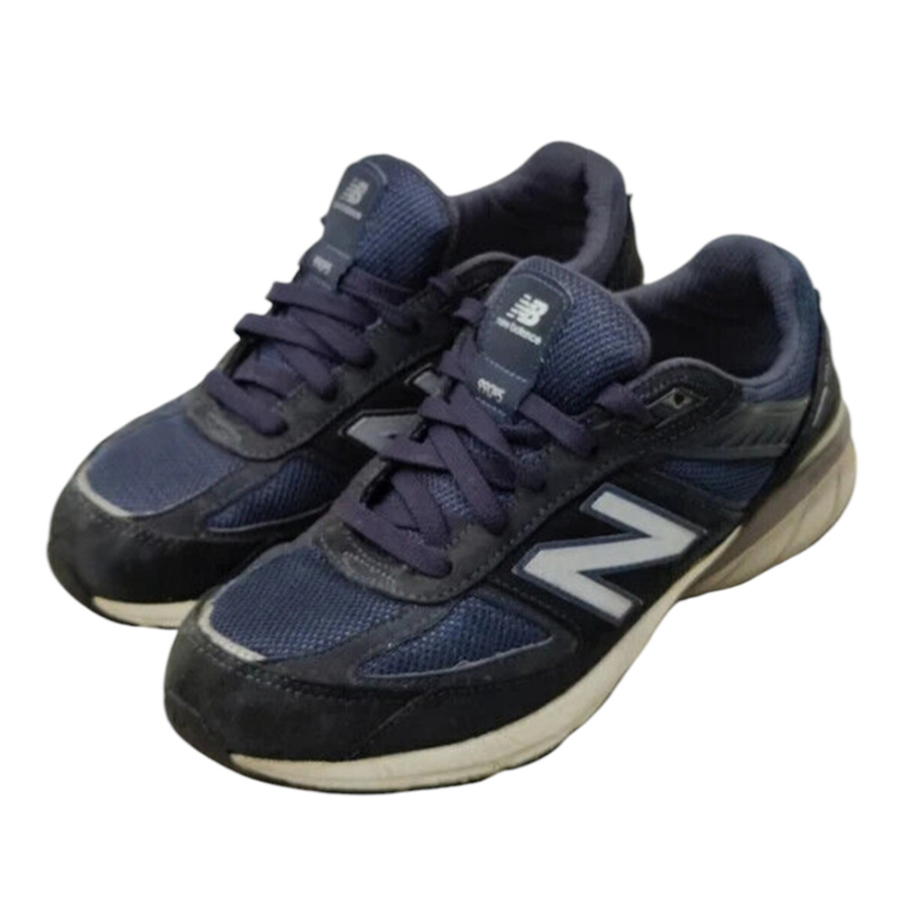 Blue New Balance  sz 6.5 M fits sz 7.5/8 Ladies *read